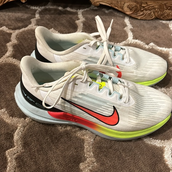 Nike Winflo sneaker Women’s size 8 - Picture 4 of 6